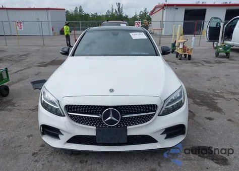 2019 Mercedes-Benz C 300 4Matic из США, поврежденный, VIN 55SWF8EB4KU318644